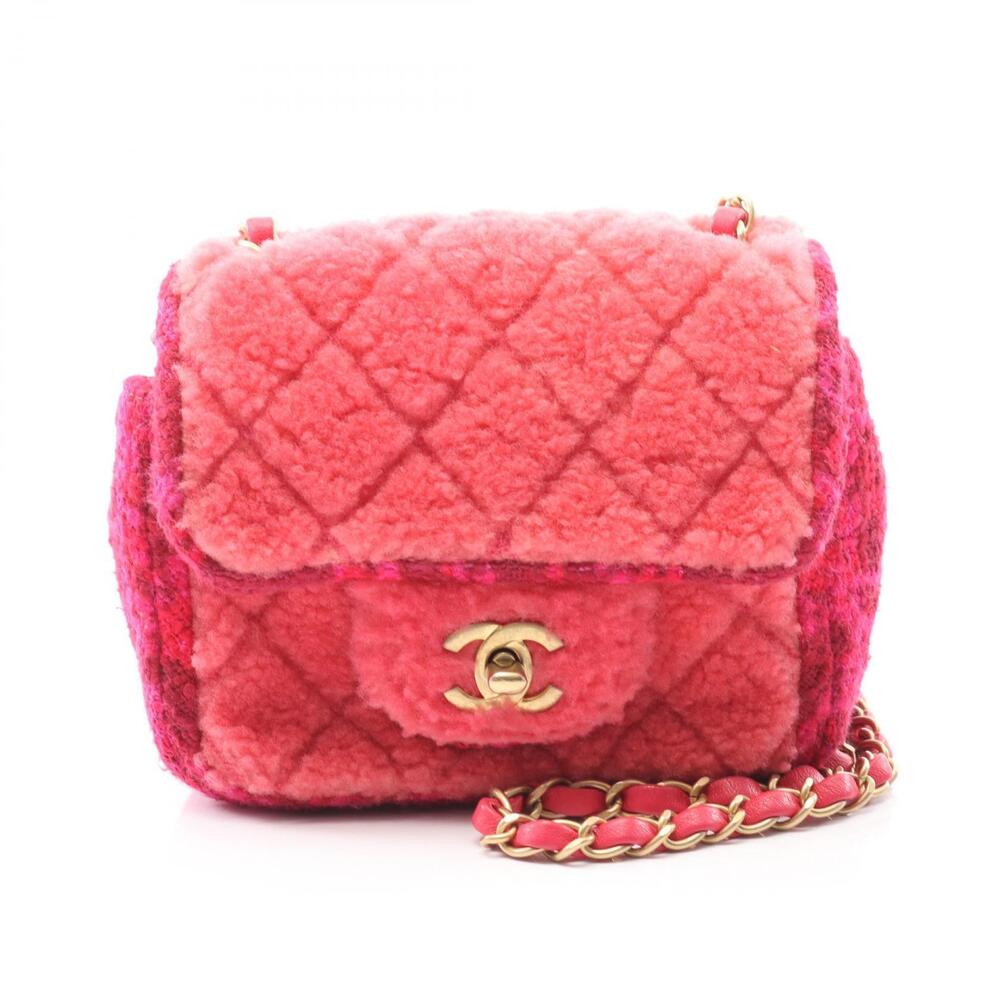 Chanel Matelasse Shoulder Bag Pink